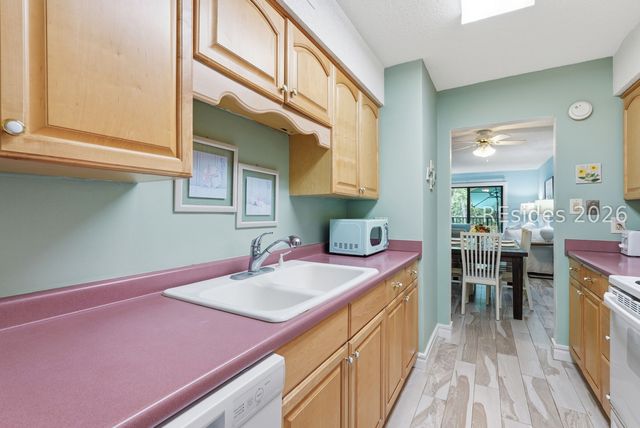 34 S Forest Beach Dr Apt C7, Hilton Head Island, SC 29928