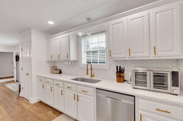 4267 Mount Zion Rd, Springfield, TN 37172
