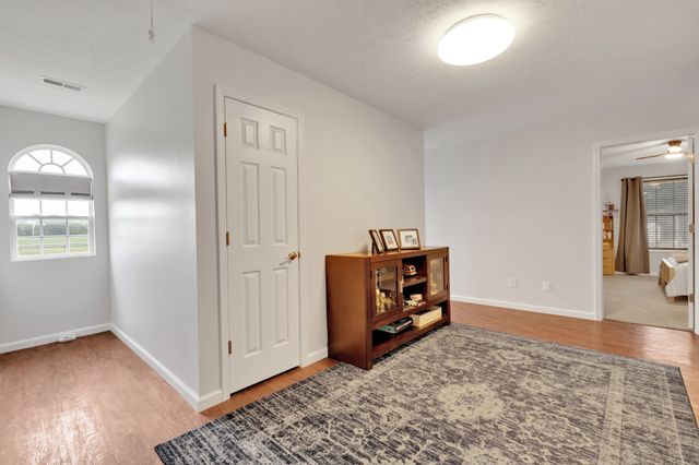 4267 Mount Zion Rd, Springfield, TN 37172