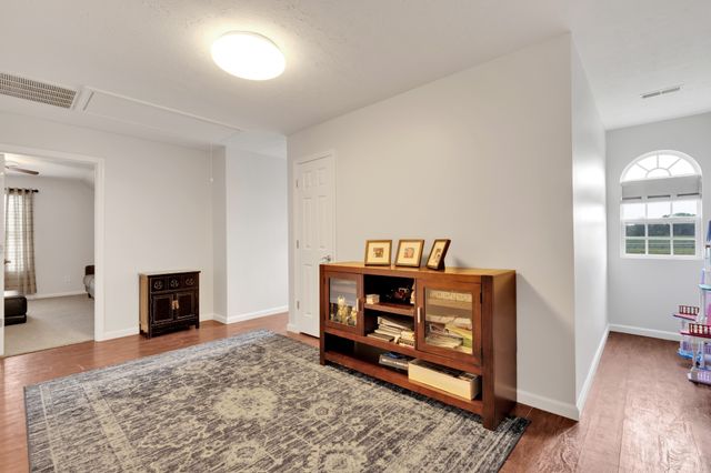 4267 Mount Zion Rd, Springfield, TN 37172