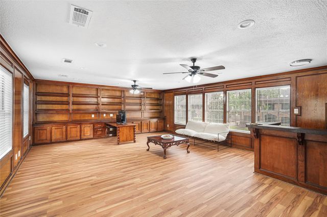 15027 Walters Road, Houston, TX 77068