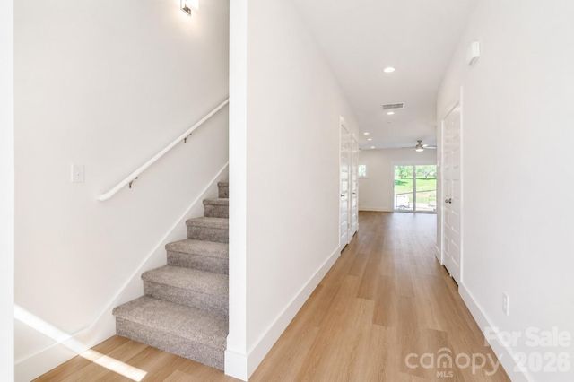 15 Bolton Street 8, Asheville, NC 28806