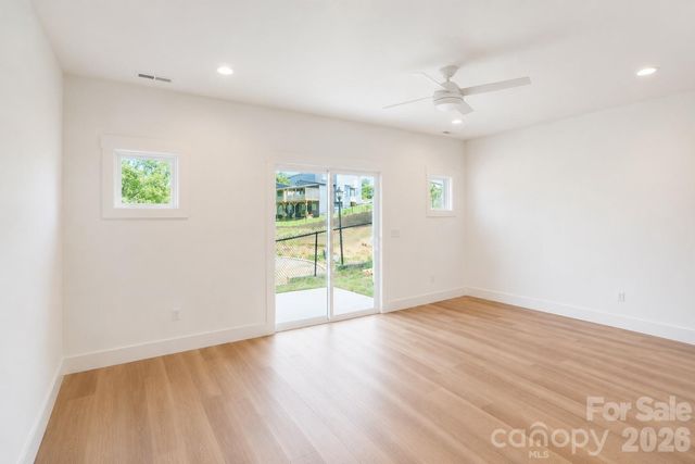 15 Bolton Street 8, Asheville, NC 28806