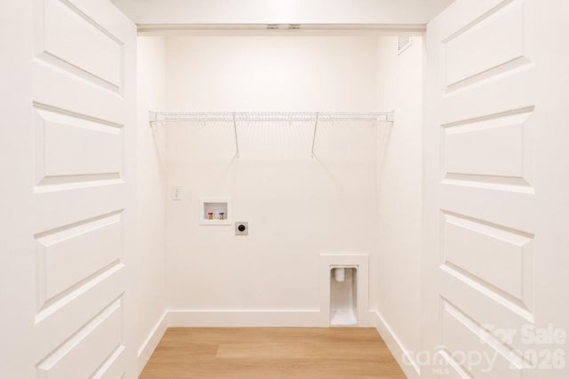 15 Bolton Street 8, Asheville, NC 28806
