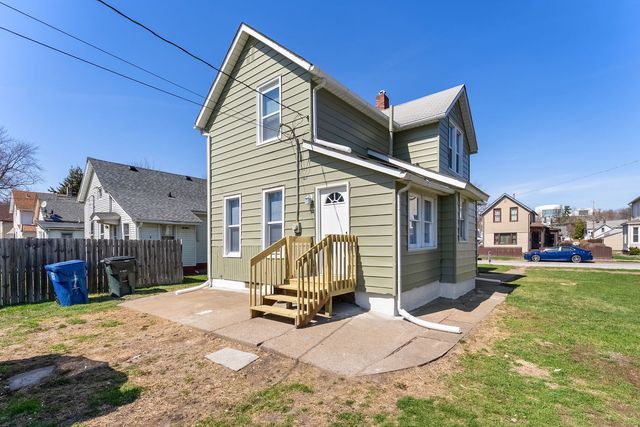 1819 W 6th Street, Davenport, IA 52802