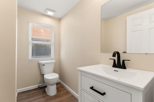 1819 W 6th Street, Davenport, IA 52802