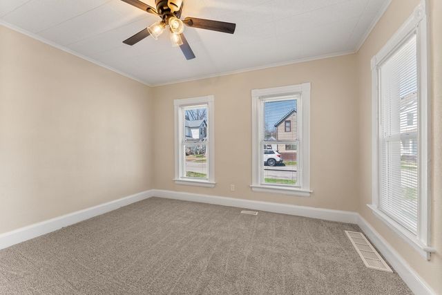 1819 W 6th Street, Davenport, IA 52802