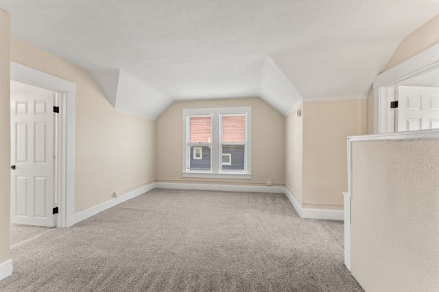 1819 W 6th Street, Davenport, IA 52802