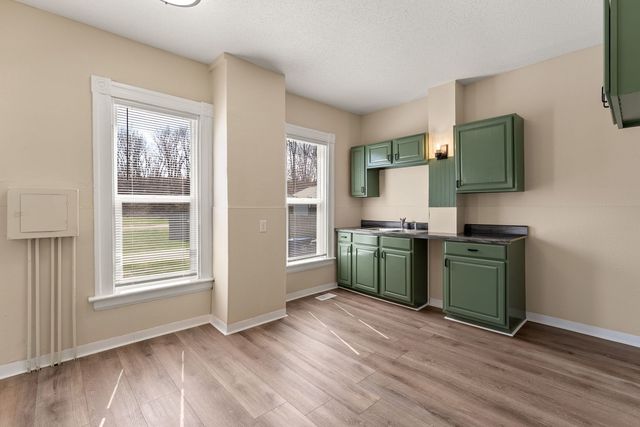 1819 W 6th Street, Davenport, IA 52802