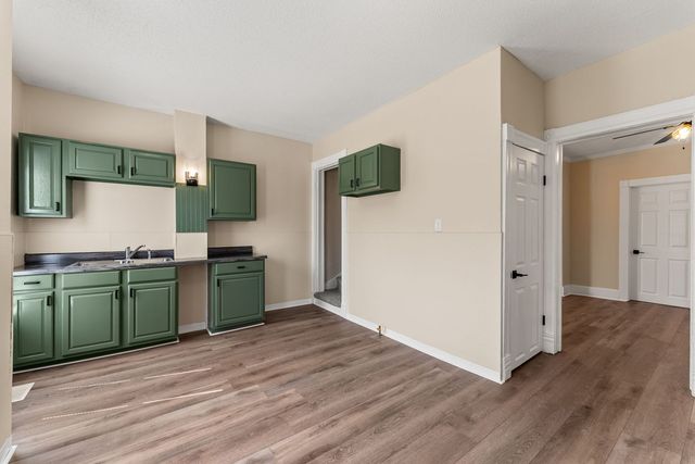 1819 W 6th Street, Davenport, IA 52802