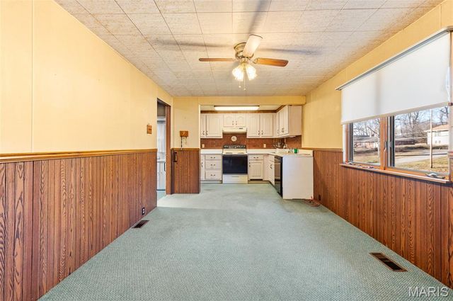 464 W Rosedale Drive, East Alton, IL 62024