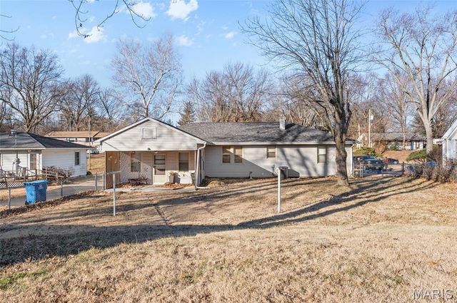 464 W Rosedale Drive, East Alton, IL 62024