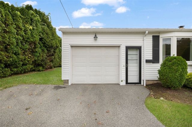 291 Old County Road, Smithfield, RI 02917