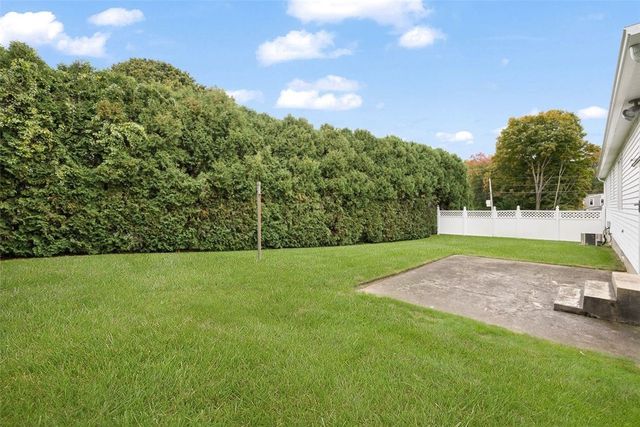 291 Old County Road, Smithfield, RI 02917