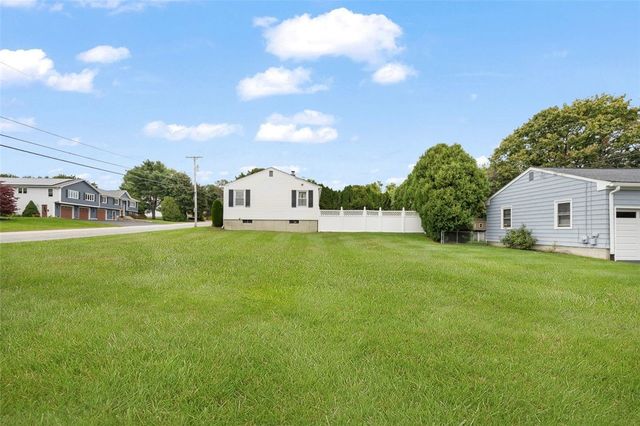 291 Old County Road, Smithfield, RI 02917