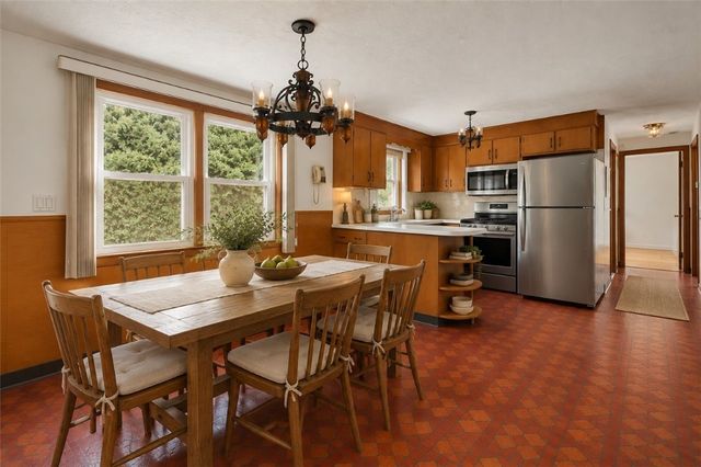 291 Old County Road, Smithfield, RI 02917