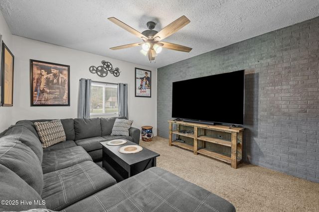 231 Church Road, Havelock, NC 28532