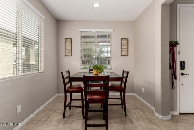 2430 E ALTA VISTA Road, Phoenix, AZ 85042