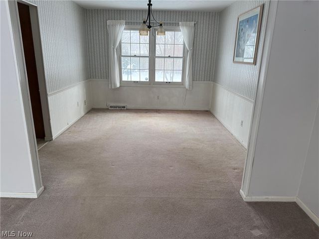 1026 Joy Oval, Seven Hills, OH 44131