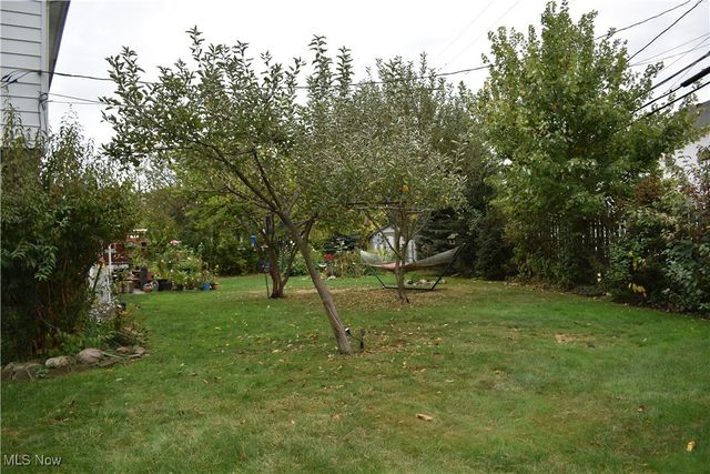 1026 Joy Oval, Seven Hills, OH 44131