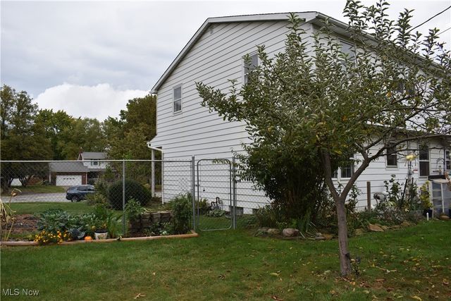 1026 Joy Oval, Seven Hills, OH 44131