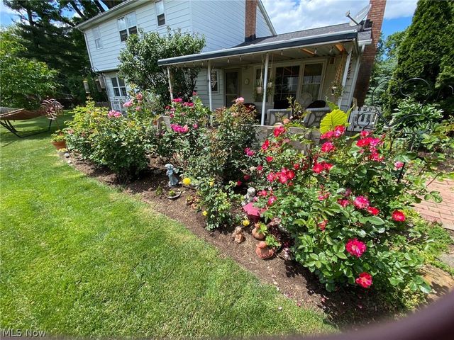 1026 Joy Oval, Seven Hills, OH 44131