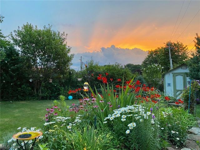 1026 Joy Oval, Seven Hills, OH 44131