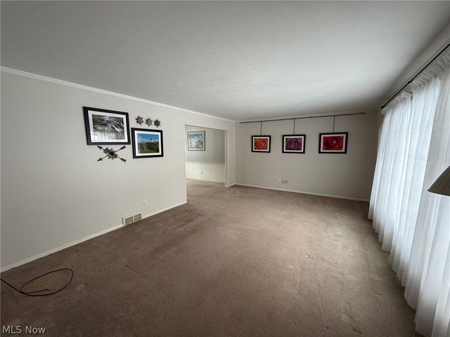 1026 Joy Oval, Seven Hills, OH 44131