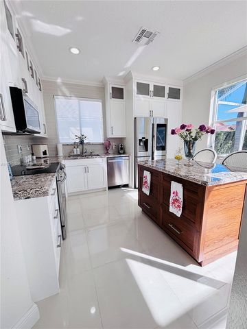 9583 SW Flowermound Cir, Port St. Lucie, FL 34987