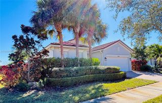 9583 SW Flowermound Cir, Port St. Lucie, FL 34987
