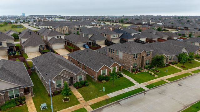 5829 Japonica Street, Fort Worth, TX 76123