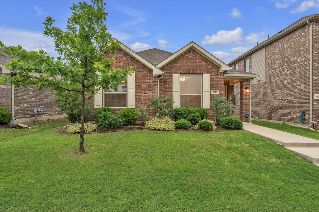5829 Japonica Street, Fort Worth, TX 76123