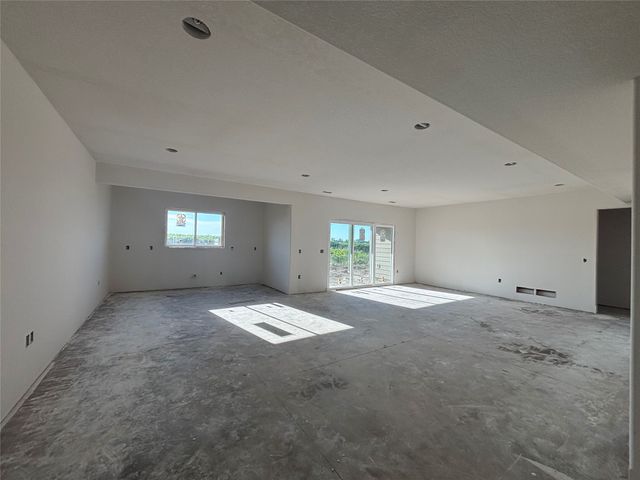 4711 177th Street, Urbandale, IA 50323