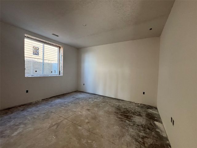 4711 177th Street, Urbandale, IA 50323