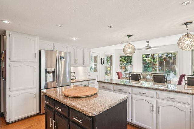 5 Woodlands Court, Trophy Club, TX 76262