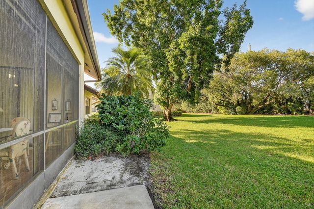 5665 Aspen Ridge Circle, Delray Beach, FL 33484