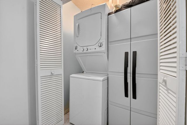 5665 Aspen Ridge Circle, Delray Beach, FL 33484