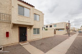5440 W BELLEVIEW Street, Phoenix, AZ 85043