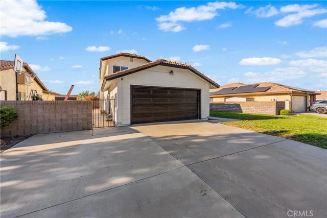 2117 W Avenue K15, Lancaster, CA 93536