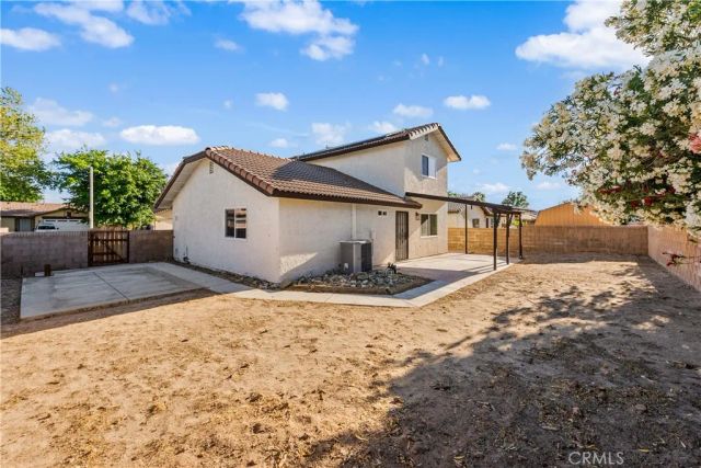 2117 W Avenue K15, Lancaster, CA 93536