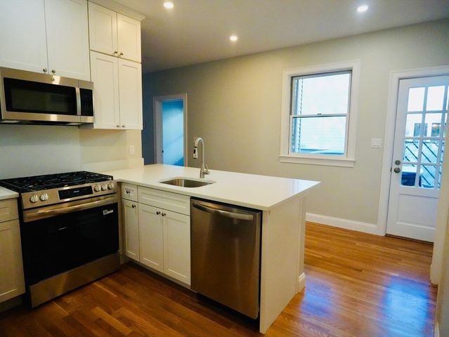 59 7th 1, Cambridge, MA 02141