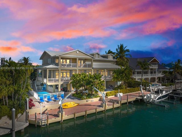153 Stromboli Dr, Islamorada, FL 33036