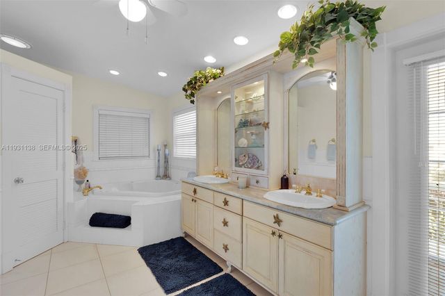 153 Stromboli Dr, Islamorada, FL 33036