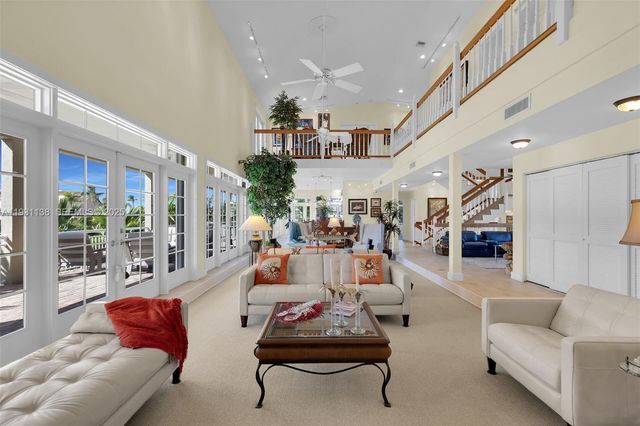 153 Stromboli Dr, Islamorada, FL 33036