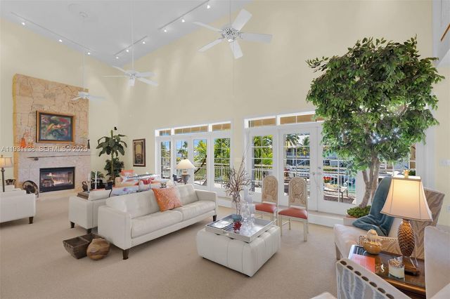 153 Stromboli Dr, Islamorada, FL 33036