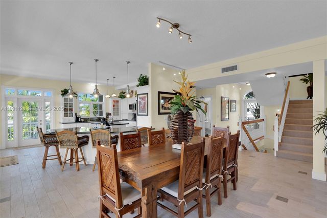 153 Stromboli Dr, Islamorada, FL 33036