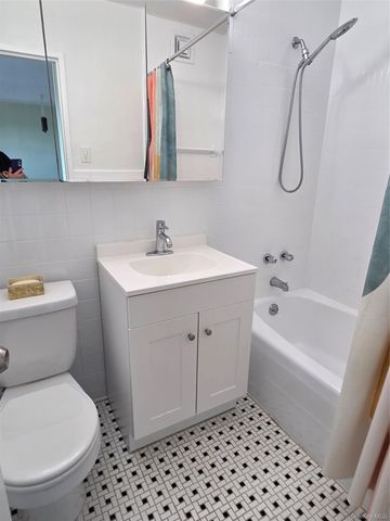 18-15 215th Street 16 C, Bayside, NY 11360
