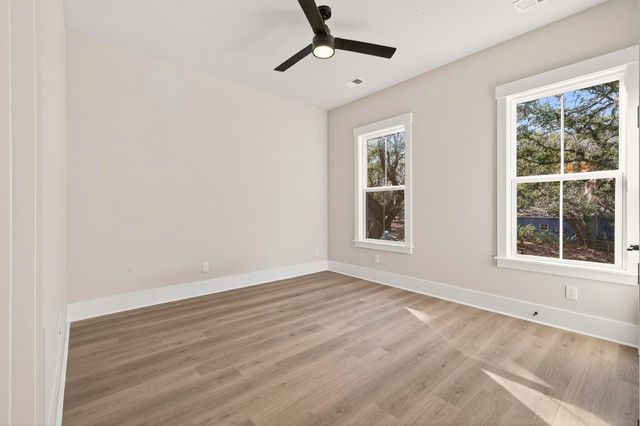 1350 Lucinda Street, Mount Pleasant, SC 29466