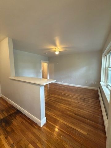 15 Ives 24, Beverly, MA 01915