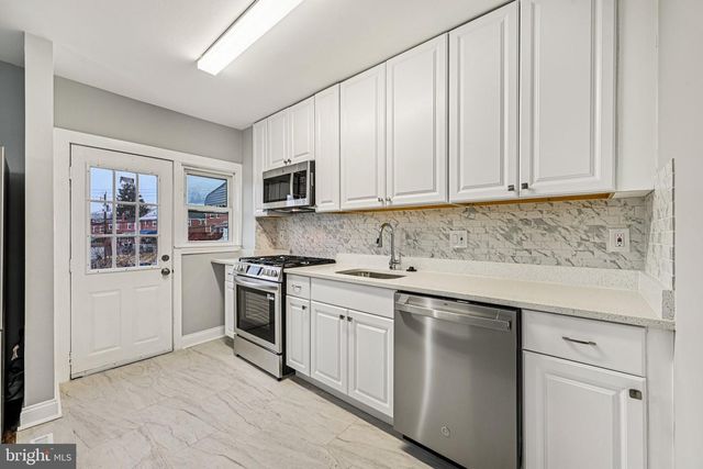 38 UPMANOR RD, Baltimore, MD 21229